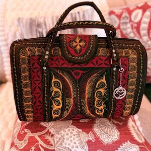 NWOT Banda Weekender Bag